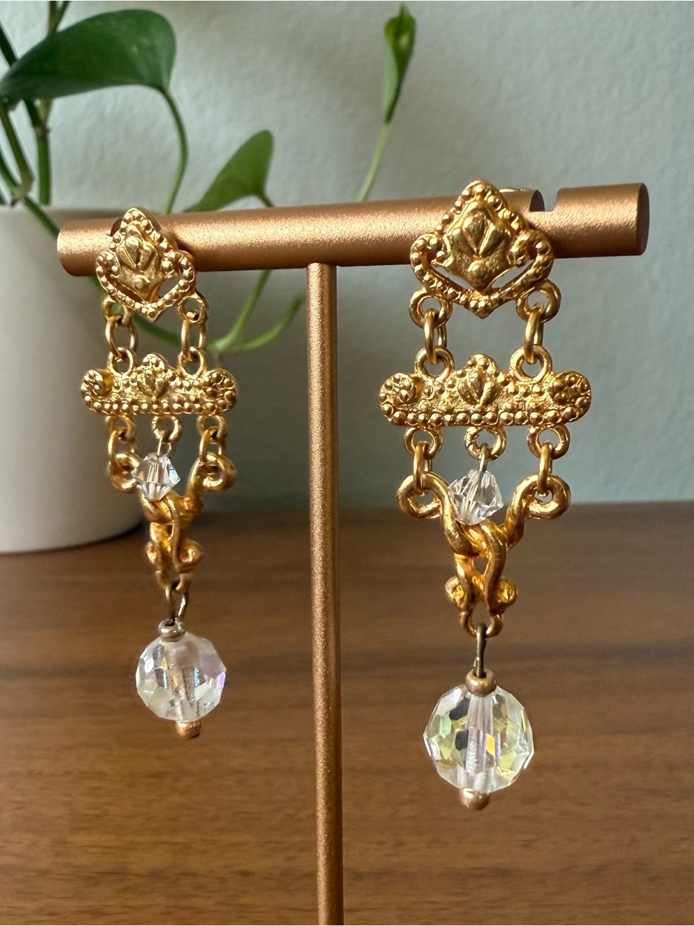 Vintage Matte Gold Aurora Borealis Crystal Chandelier Dangle Earrings Pierced
